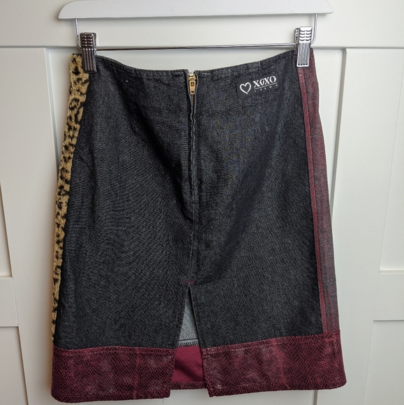 XOXO fashion skirt - Picture 2 of 4